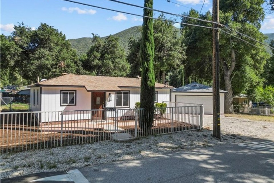39628 Calle El Parado, Green Valley, CA 91390
